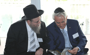 Rabbi Pinchus Feldman and Harry Triguboff