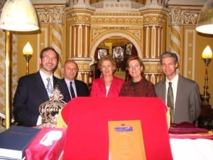 usconsulvisitgreat l-r Rabbi Jeremy Lawrence, Jake Selinger,Ros Fischl, Judith Fergin, Alexei Krai