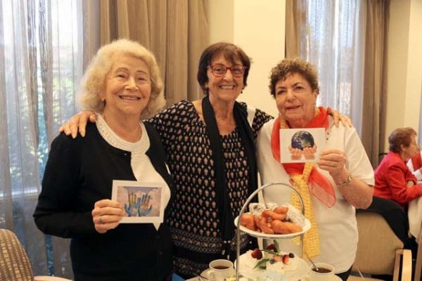 IMG_6138_Sybil Smuskowitz, Heather Joffe, Jacqui Yudelowitz