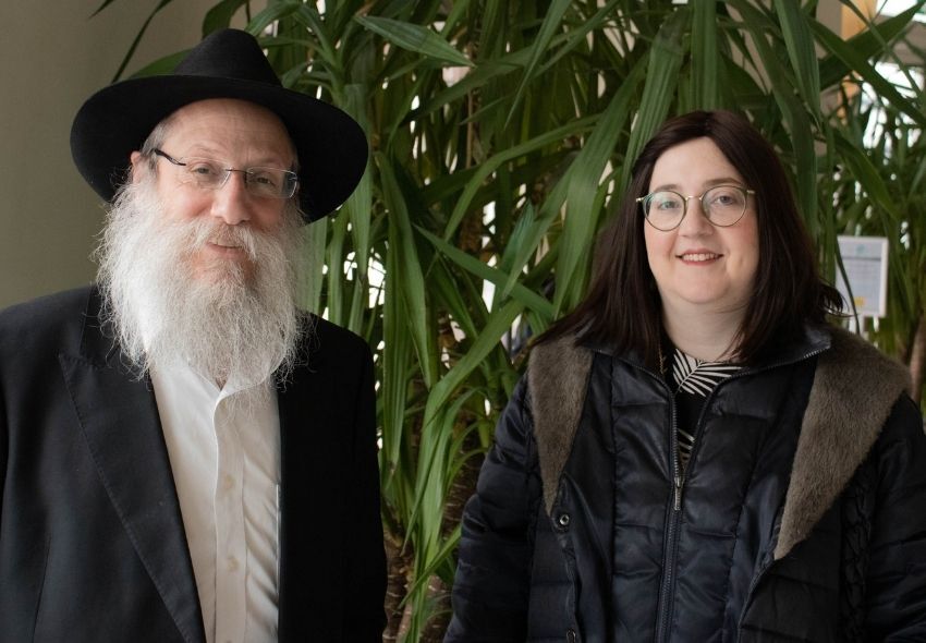 Rabbi-Shlomo-Wilhelm-and-his-wife-Esther-at-the-Grand-Hotel-Italia-in-Cluj-Napoca-March-6-2022-1