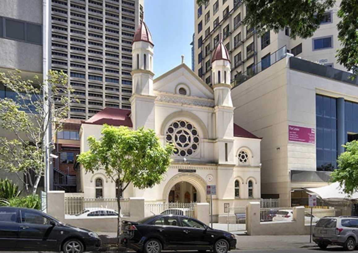 Attack on city synagogue concerning, says premier