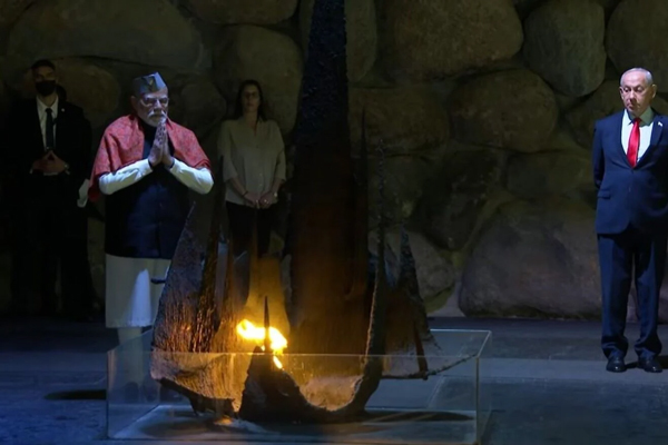 Modi places wreath at Yad Vashem’s Hall of Remembrance