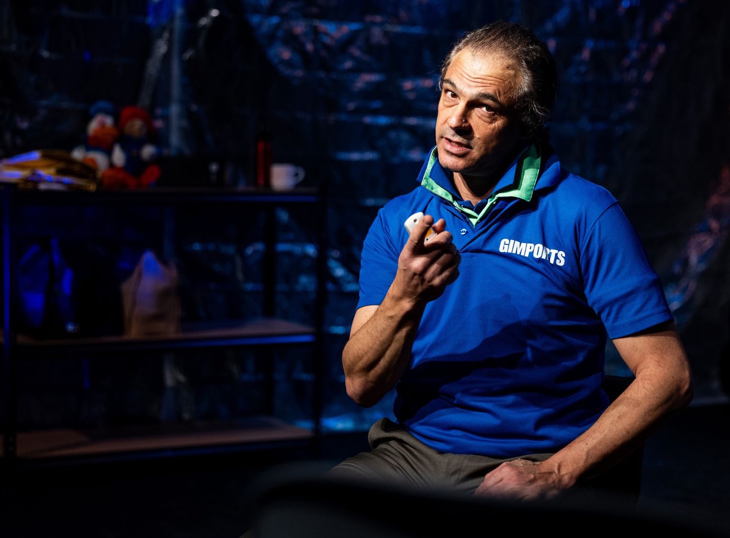 Jewish humour cuts through self-help myths in one-man show