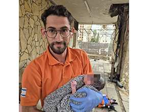 Baby delivered by United Hatzalah Medics amid missile sirens on Erev Pesach
