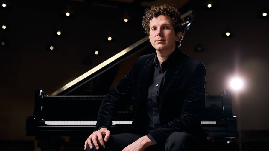 Pianist knew he was “overstepping the mark” on Gaza