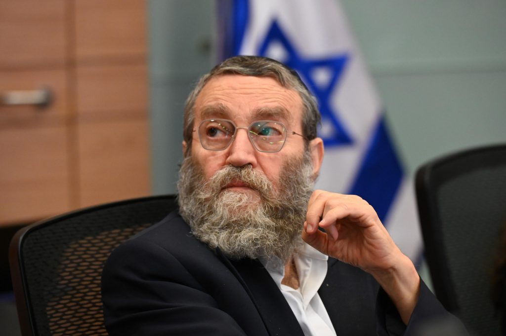Calls for early elections intensify after Haredi leadership rejects Netanyahu...