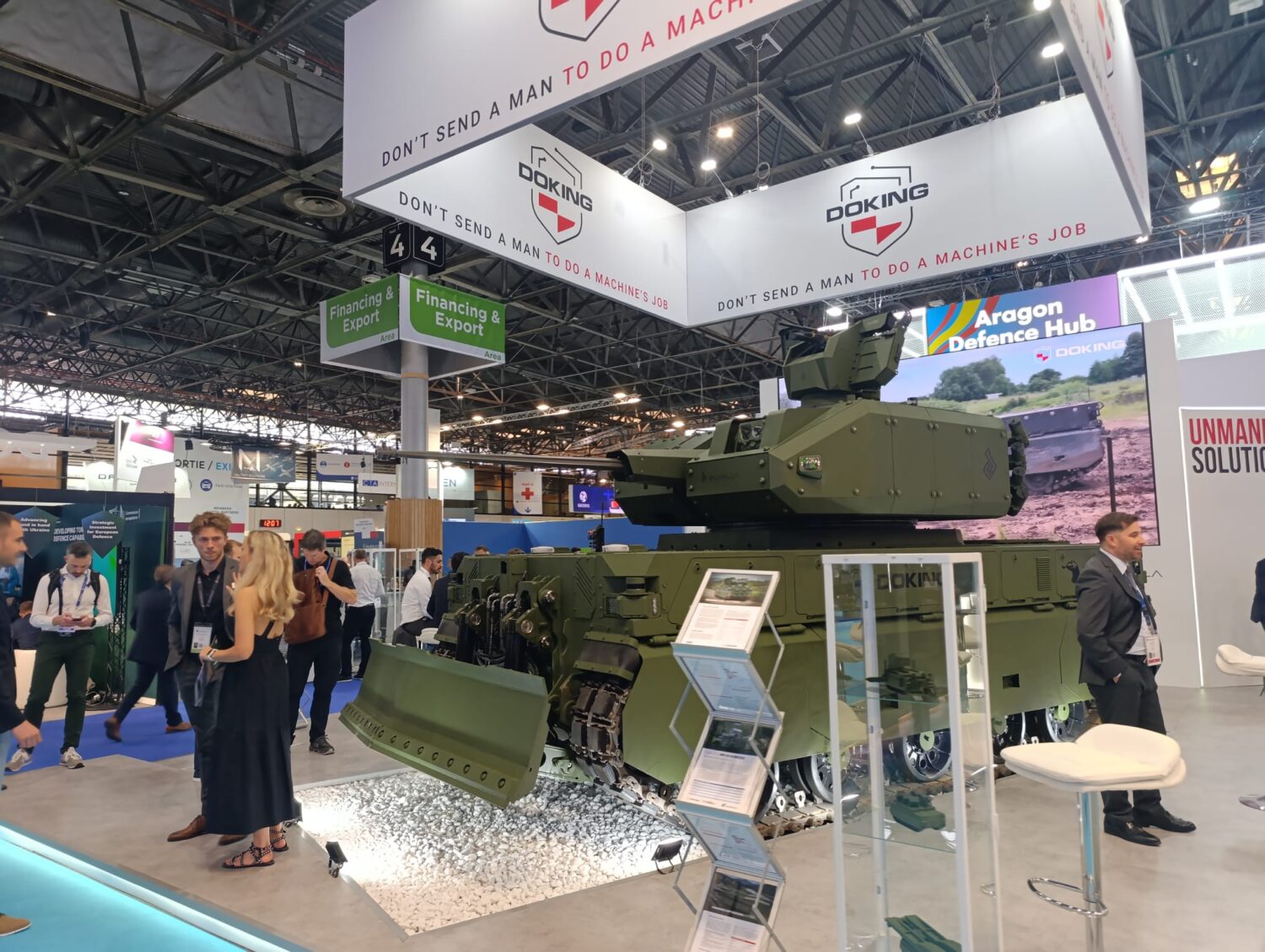 Despite French government ban, Israeli firms a success at Paris Defence...