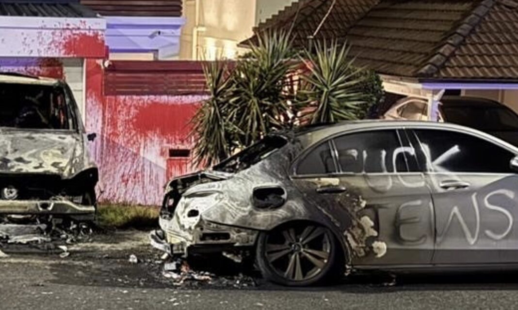 Firebombed car in Dover Heights