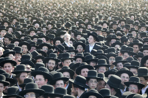 Haredi protesters clash with Israel police over arrests of draft-refusers