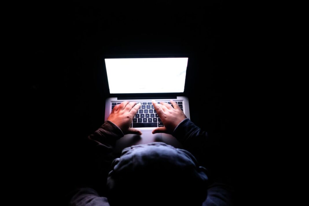 Online computer