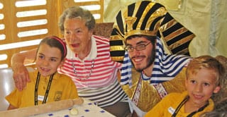 IMG_0225-cropped---Amelie-Hogan,-Brody-Elbourne Amelie Hogan and Brody Elbourne show Lotte Weiss and Pharaoh how it's done