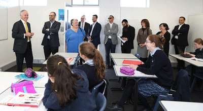 Malcolm Turnbull tours a classroom Photo: Giselle Haber