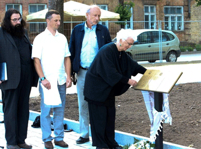 MEMORIAL-in-Zagare,-Rose-Zwi,-Rod-Freedman