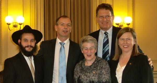 Rabbi Reuvi. David Southwick, Nina Bassat, Premier Dennis Naphthine