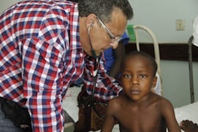 doctor examining laurencia is Ilan Cohen