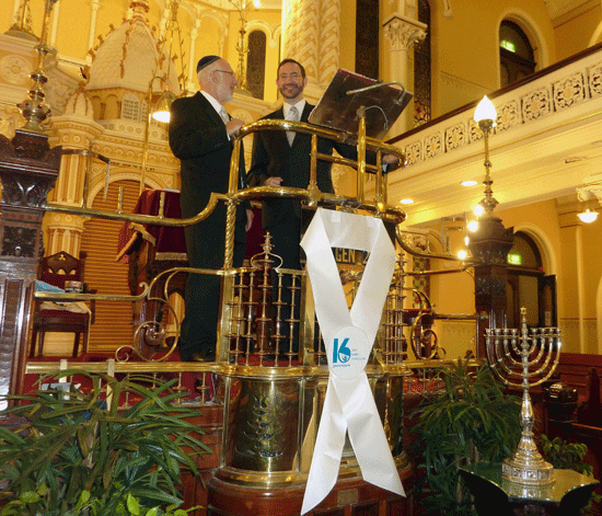 white-ribbon Great president Michael Gold with Rabbi Jeremy Lawrence