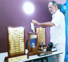 Rodney Davies lights the Warren Zines candle